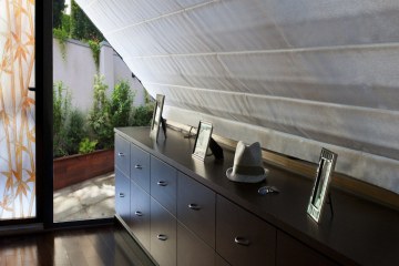 1-Alluring-Window-Motorized-Upper-West-Manhattan-appt-shade-1